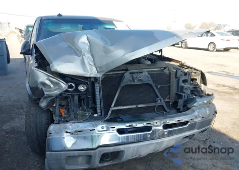 2003 Chevrolet Silverado 1500 Ls z USA, uszkodzony, nr VIN 1GCEC14T73Z163378